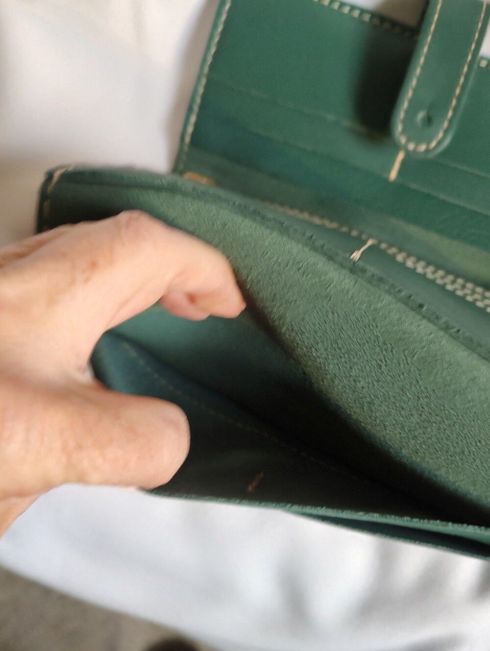 BNNU Portland Leather Goods Tri-fold Wallet - Picture 9 of 9